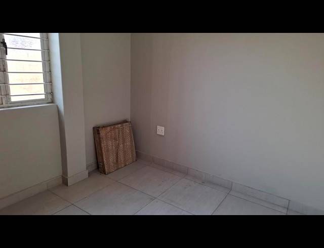 2 BEDROOM PROPERTY TO RENT IN OVERPORT